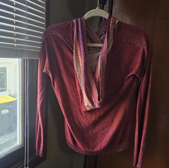 Unique Sweater with beautiful warm colors, size medium. - Picture 4 of 5